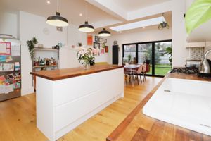 Hadleigh Road- click for photo gallery